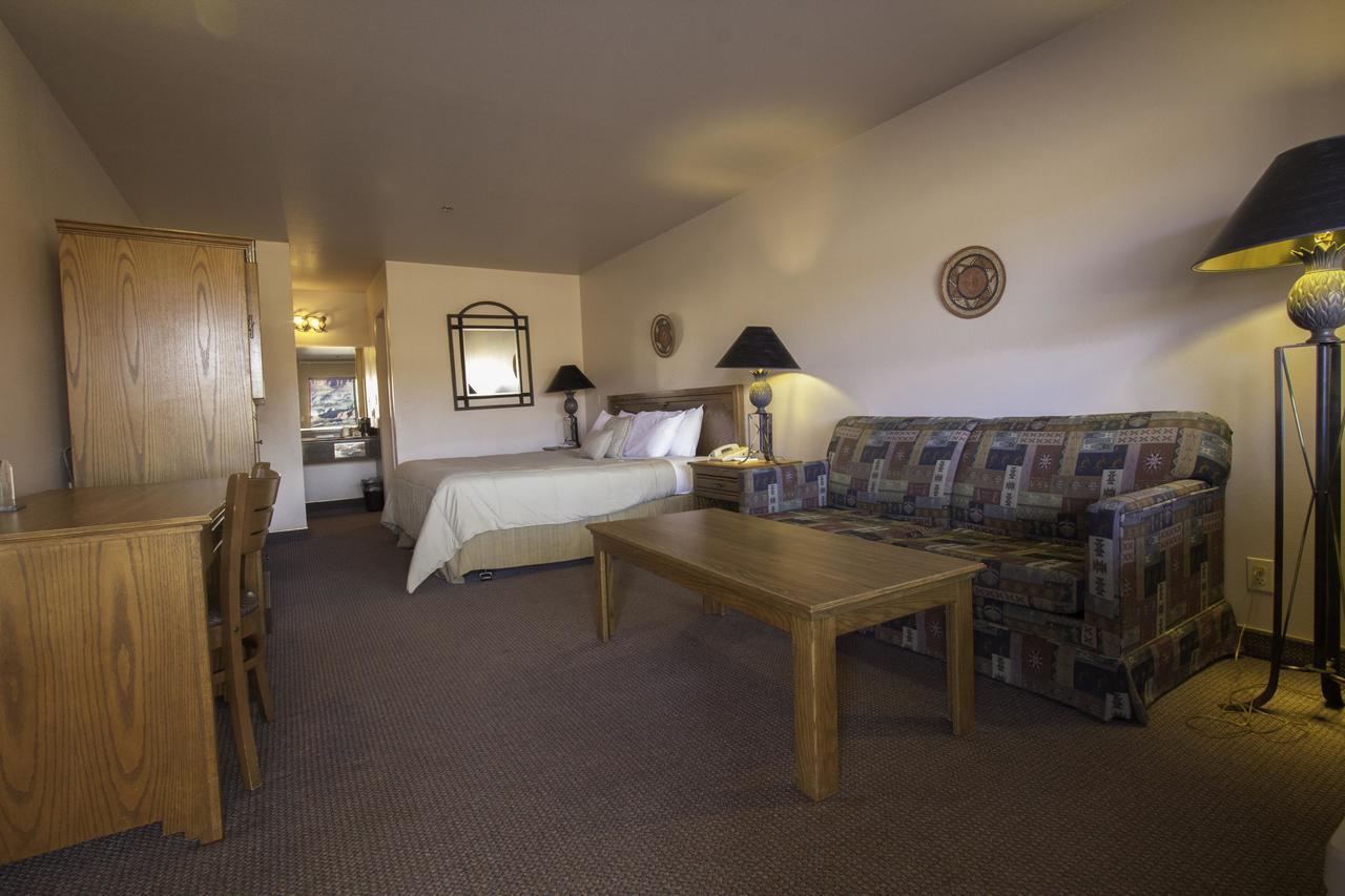 Hotel The Noor 3*